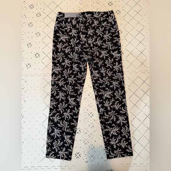 NWT Talbots Chatham Ankle Pants -‎ Petal Print 10 - Picture 9 of 9